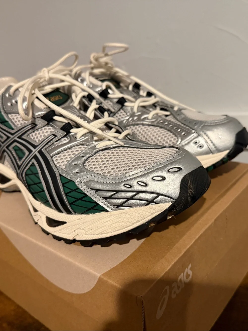 ASICS Gel-Nimbus 10.1 Shoes Cream/Grove Men's Size 9